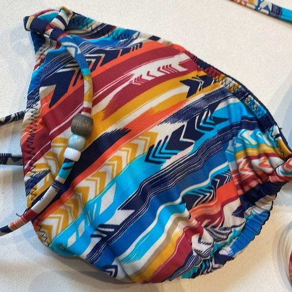 Lucky Brand Guatemala Beach Reversible String Bikini, Size L/XL - Picture 9 of 12